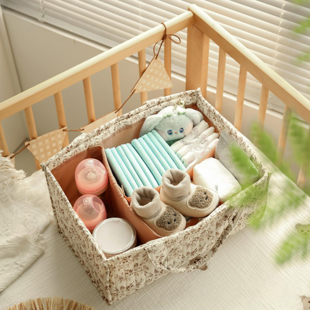Baby Nursery Must Haves - منظم حفاضات مزخرف بالزهور مع فاصل