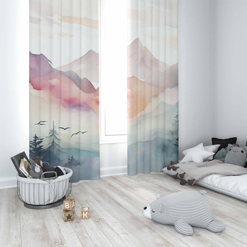 ستائر حضانة الغابات الجبلية ست - مراجعة Baby Nursery Curtains وسعره
